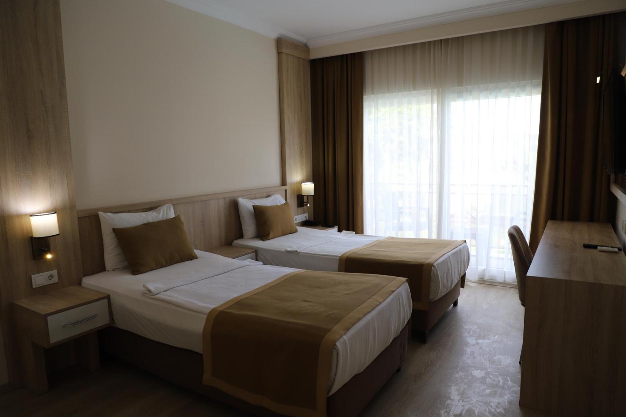 Lara Garden Hotel Анталия Екстериор снимка